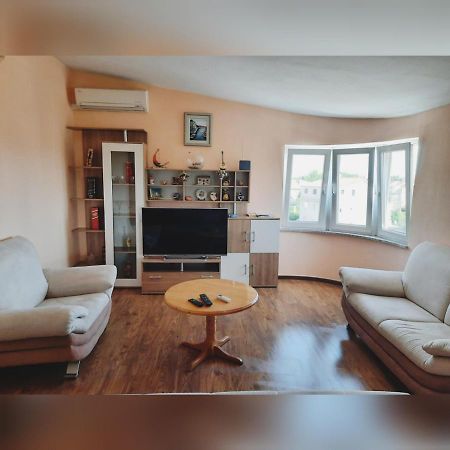 Apartman Julienne Kaštela Exterior foto