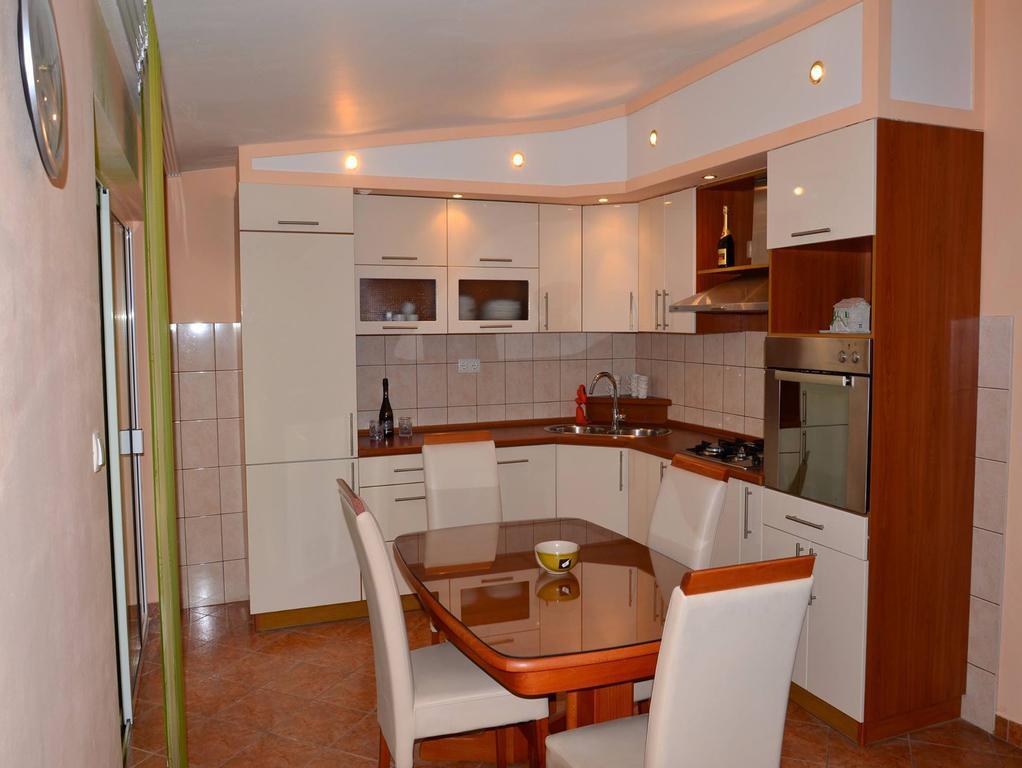 Apartman Julienne Kaštela Exterior foto